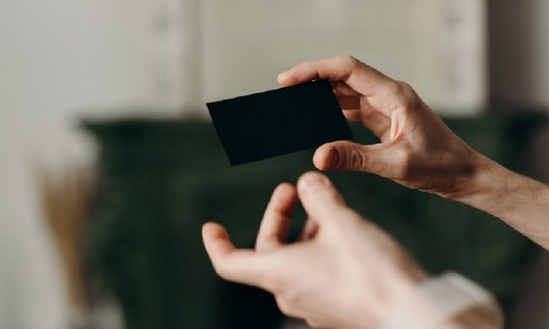 Apa itu Black Card? Kartu Eksklusif Miliarder Terpilih!
